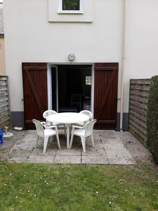Les Cottages Du Golf A Ploemel Экстерьер фото